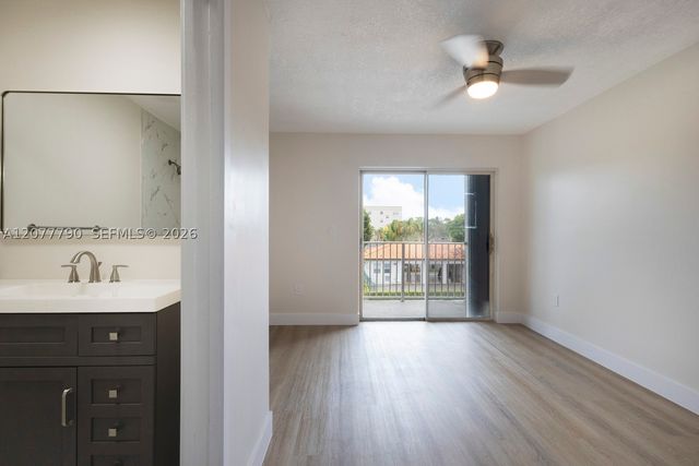 7510 SW 152nd Ave B207, Miami, FL 33193