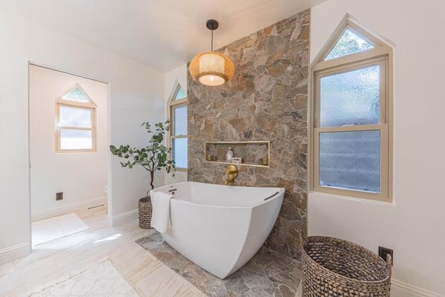 25949 Deer Run Lane, Salinas, CA 93908