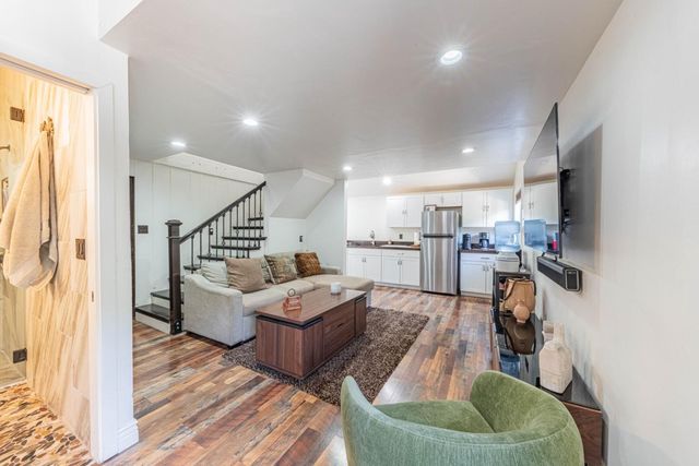 25949 Deer Run Lane, Salinas, CA 93908