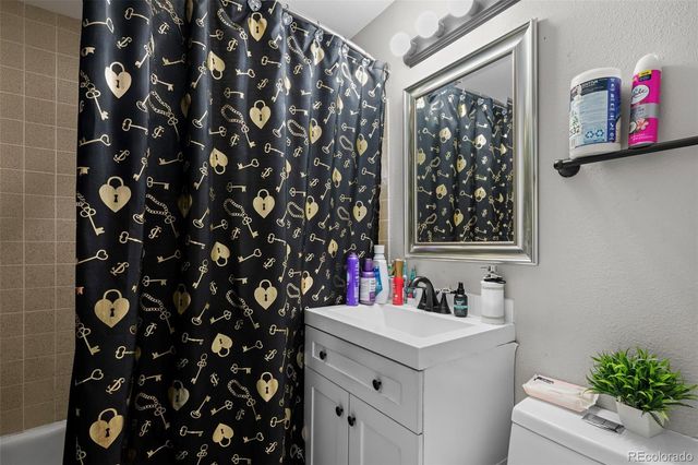 8793 W 46th Avenue, Wheat Ridge, CO 80033