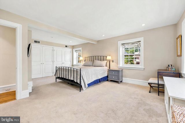 112 W SPRINGFIELD AVE, Philadelphia, PA 19118