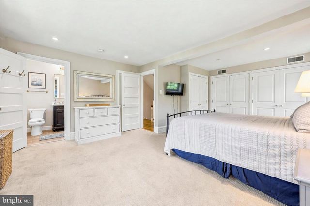 112 W SPRINGFIELD AVE, Philadelphia, PA 19118