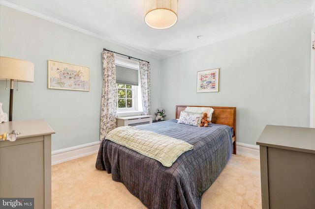 112 W SPRINGFIELD AVE, Philadelphia, PA 19118