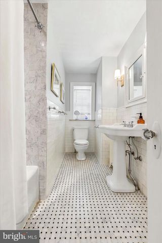 112 W SPRINGFIELD AVE, Philadelphia, PA 19118