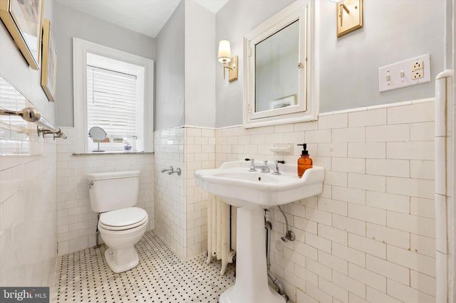 112 W SPRINGFIELD AVE, Philadelphia, PA 19118