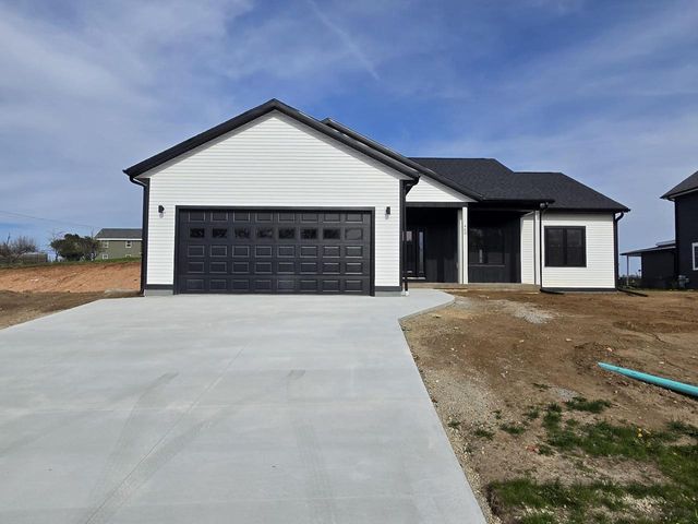 460 Hollander Street, Markesan, WI 53946