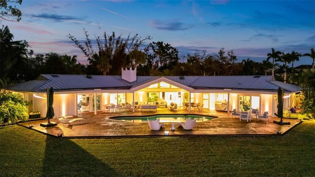 1306 S LAKE SHORE DRIVE, Sarasota, FL 34231