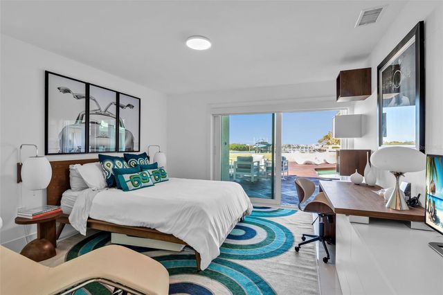 1306 S LAKE SHORE DRIVE, Sarasota, FL 34231