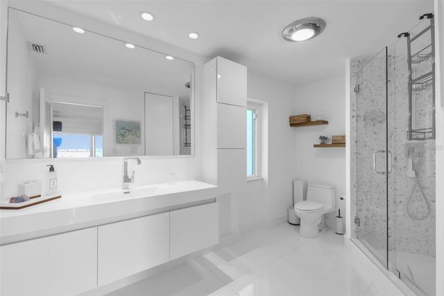 1306 S LAKE SHORE DRIVE, Sarasota, FL 34231