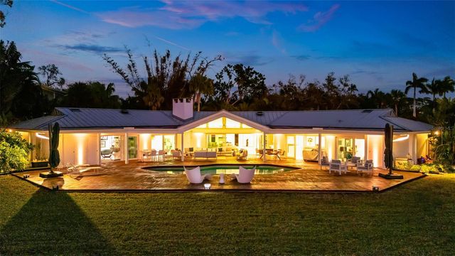 1306 S LAKE SHORE DRIVE, Sarasota, FL 34231