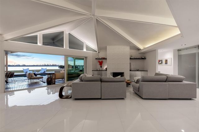 1306 S LAKE SHORE DRIVE, Sarasota, FL 34231