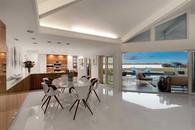 1306 S LAKE SHORE DRIVE, Sarasota, FL 34231