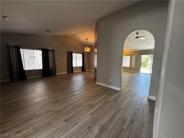 2504 GOLDENMOON Street, Las Vegas, NV 89108