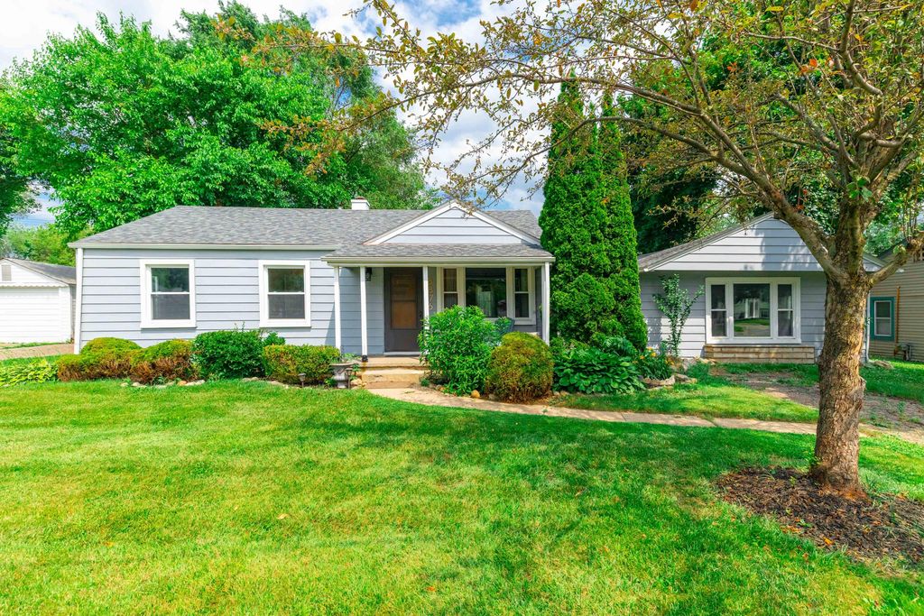 8876 Sheldon Road, Plymouth Charter Twp, MI 48170