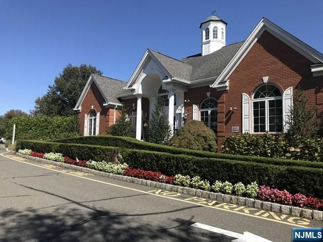 323 Wilshire Drive 3024, Nutley, NJ 07110