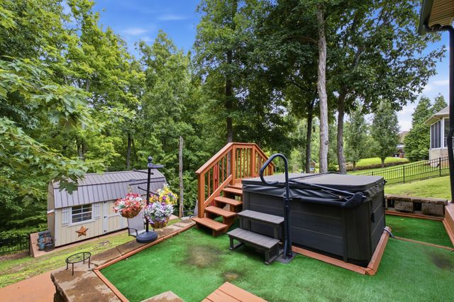 1109 Secretariat Dr, Mount Juliet, TN 37122