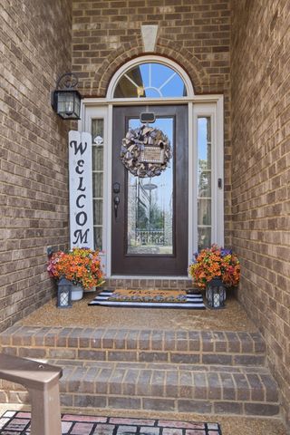 1109 Secretariat Dr, Mount Juliet, TN 37122