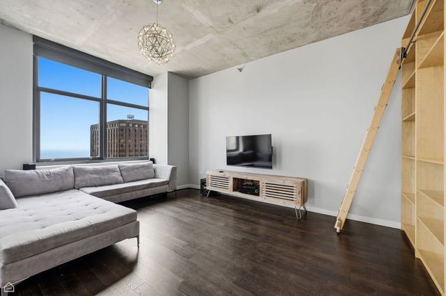 235 W VAN BUREN Street 4501, Chicago, IL 60607