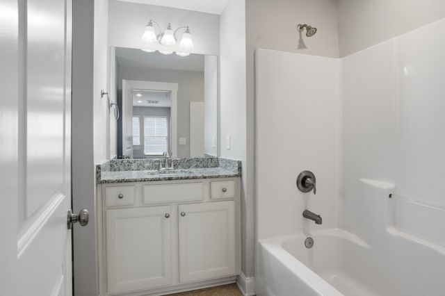 2776 Americus Dr, Thompsons Station, TN 37179