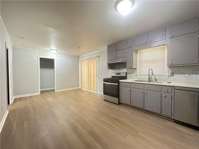 967 Pine Roc Drive, Stone Mountain, GA 30083
