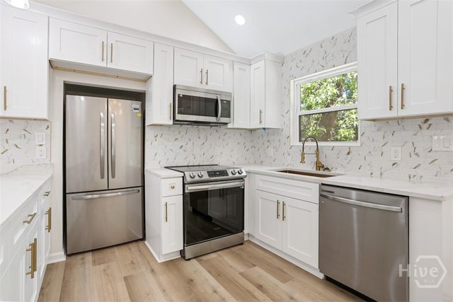 2020 Cowan Avenue, Savannah, GA 31405