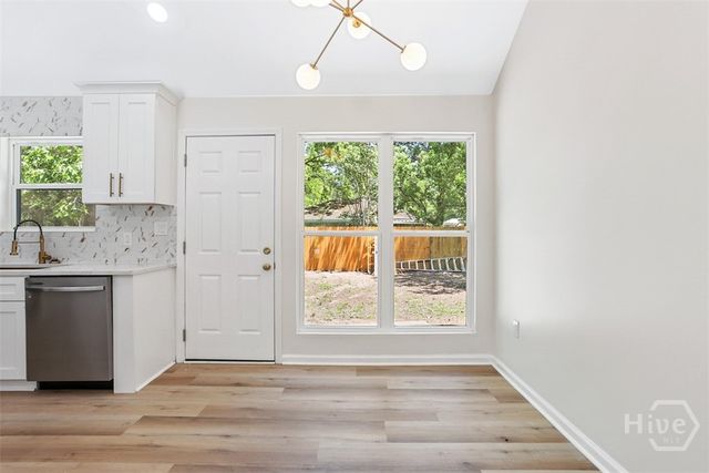 2020 Cowan Avenue, Savannah, GA 31405