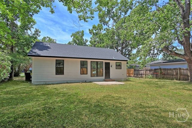 2020 Cowan Avenue, Savannah, GA 31405