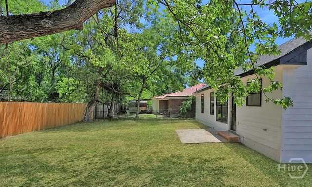 2020 Cowan Avenue, Savannah, GA 31405