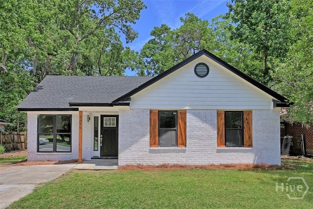 2020 Cowan Avenue, Savannah, GA 31405