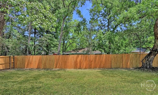 2020 Cowan Avenue, Savannah, GA 31405