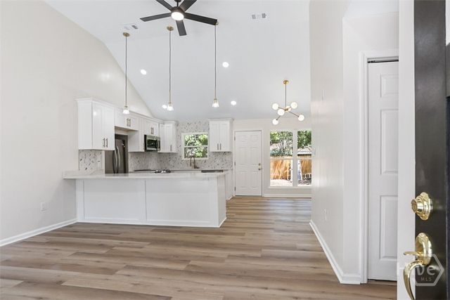 2020 Cowan Avenue, Savannah, GA 31405