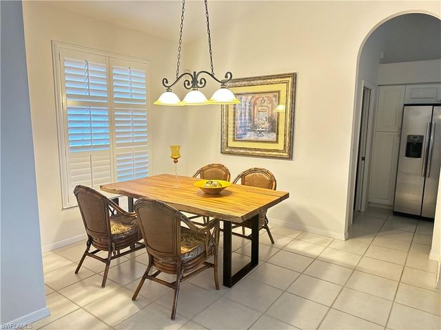 930 Marble DR, Naples, FL 34104
