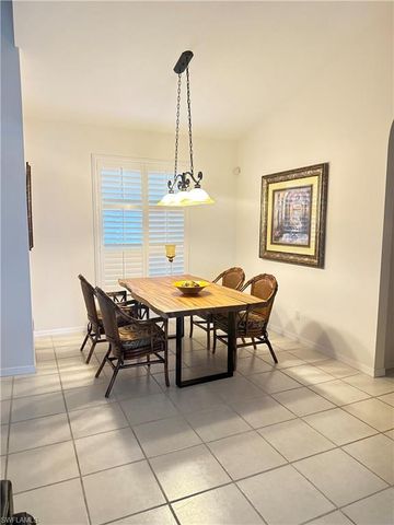 930 Marble DR, Naples, FL 34104