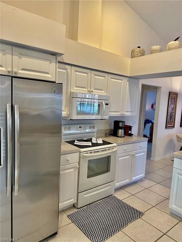 930 Marble DR, Naples, FL 34104