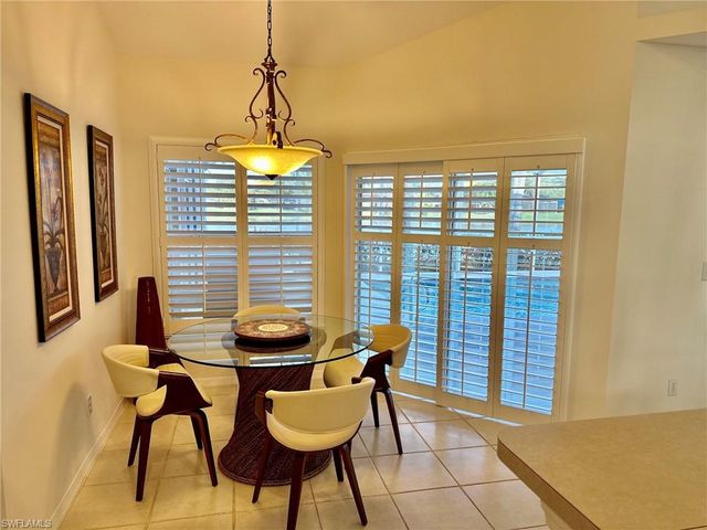 930 Marble DR, Naples, FL 34104