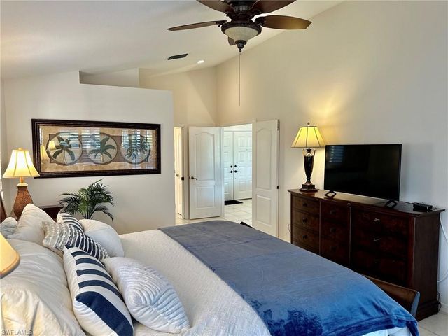 930 Marble DR, Naples, FL 34104