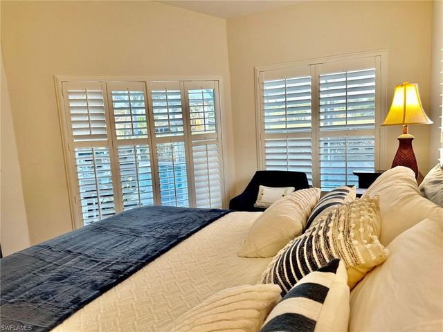 930 Marble DR, Naples, FL 34104