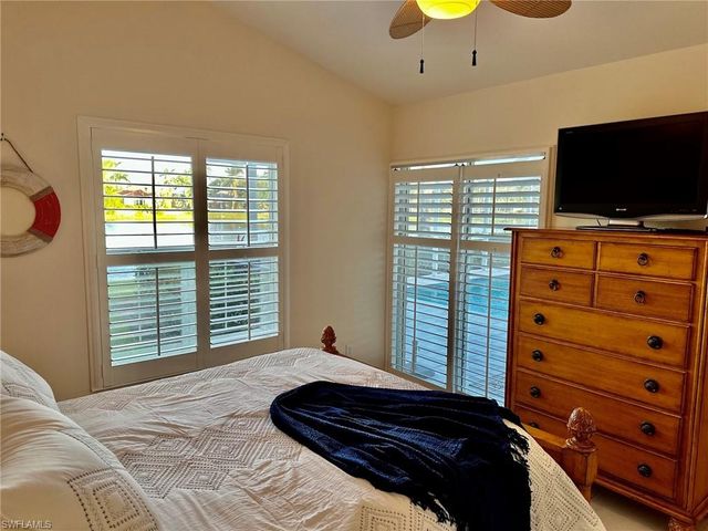 930 Marble DR, Naples, FL 34104