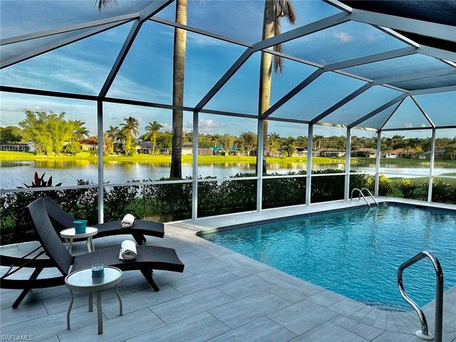 930 Marble DR, Naples, FL 34104