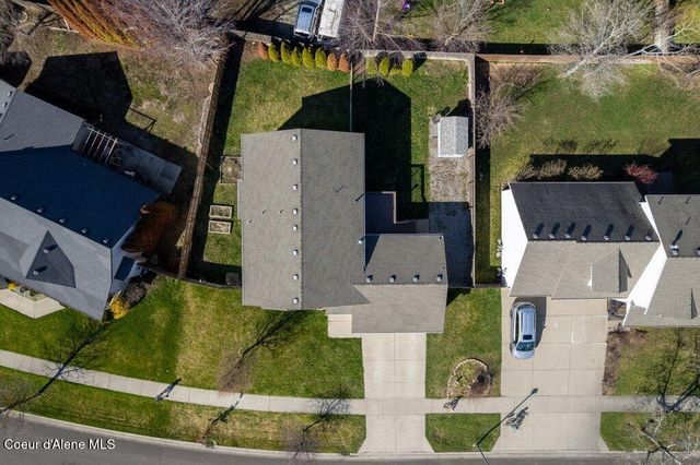 2639 W Blueberry CIR, Hayden, ID 83835