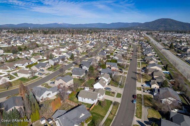 2639 W Blueberry CIR, Hayden, ID 83835