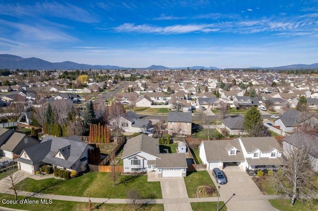 2639 W Blueberry CIR, Hayden, ID 83835