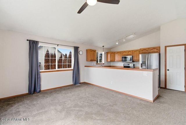 2639 W Blueberry CIR, Hayden, ID 83835