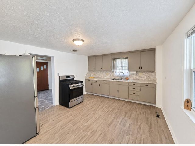 1437 Park AVENUE, Racine, WI 53403