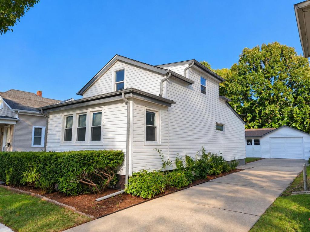 1437 Park AVENUE, Racine, WI 53403