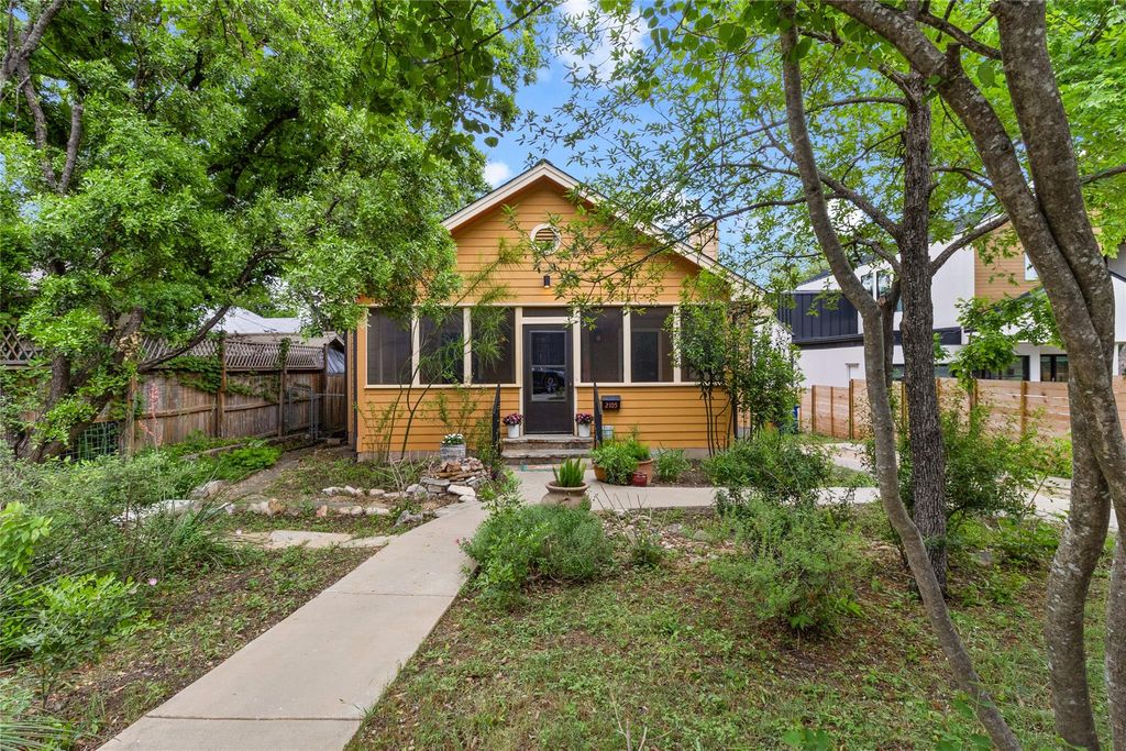 2105 Brackenridge ST, Austin, TX 78704