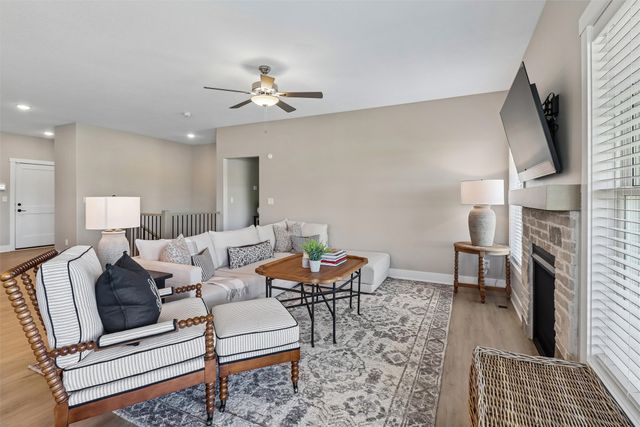 1138 NE 17th Lane, Ankeny, IA 50021