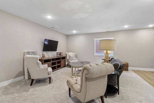 1138 NE 17th Lane, Ankeny, IA 50021