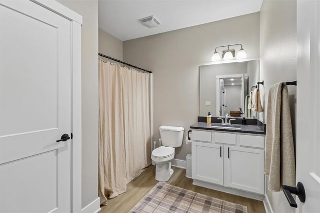 1138 NE 17th Lane, Ankeny, IA 50021