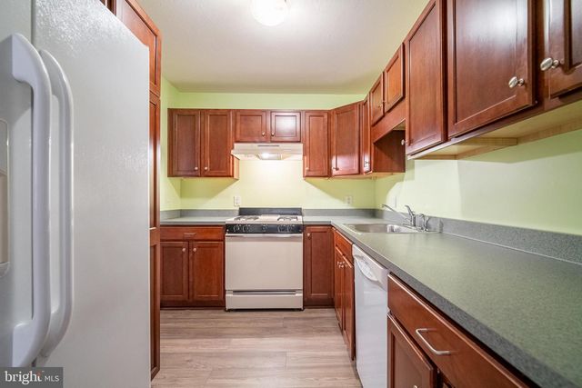 452B BUTTONWOOD LN, York, PA 17406